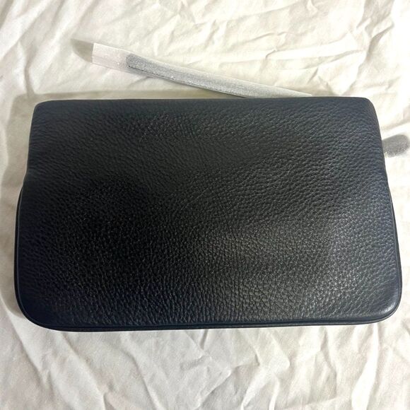 Vera Bradley Black Leather Floral Wristlet – Elegant Embroidered Detail - Picture 2 of 3